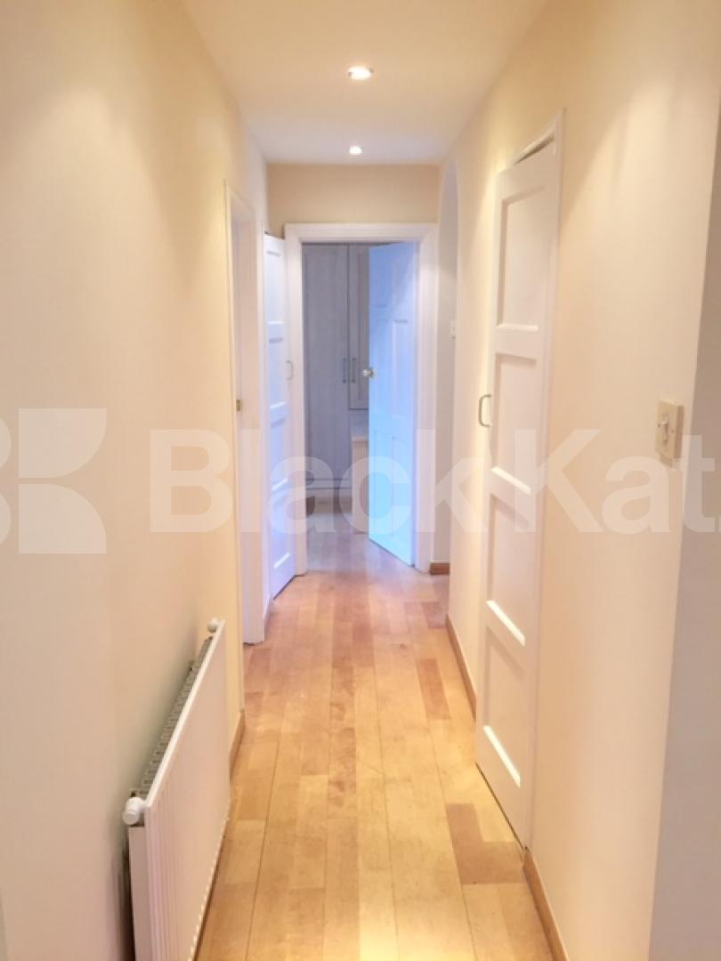 			NEW INSTRUCTION, 2 Bedroom, 1 bath, 1 reception Flat			 Saint Albans Avenue, CHISWICK